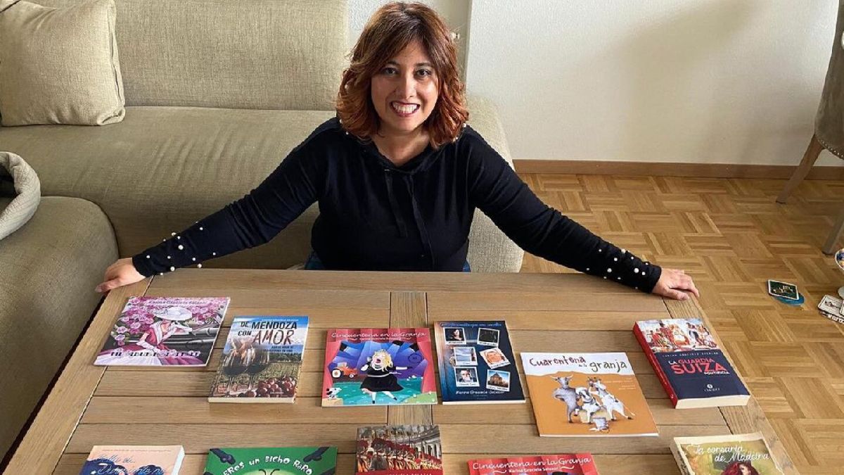 Karina Salazar, la escritora argentina que cuenta la historia de la Guardia Suiza del Vaticano