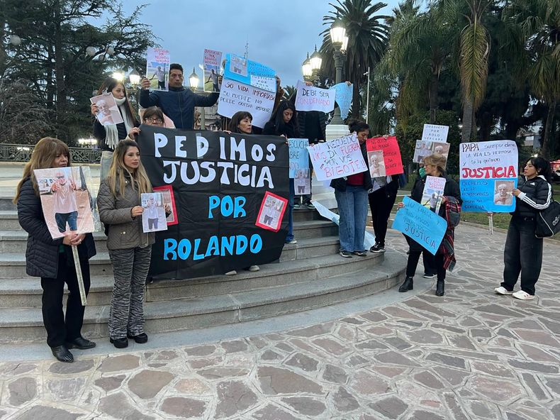 Justicia por Rolando Vergara.