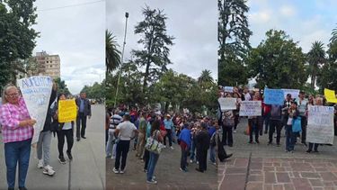Familiares de policías y retirados de la fuerza marcharon en Jujuy por reclamos salariales