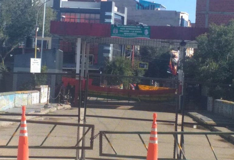 Paso Internacional La Quiaca-Villazón.jpeg