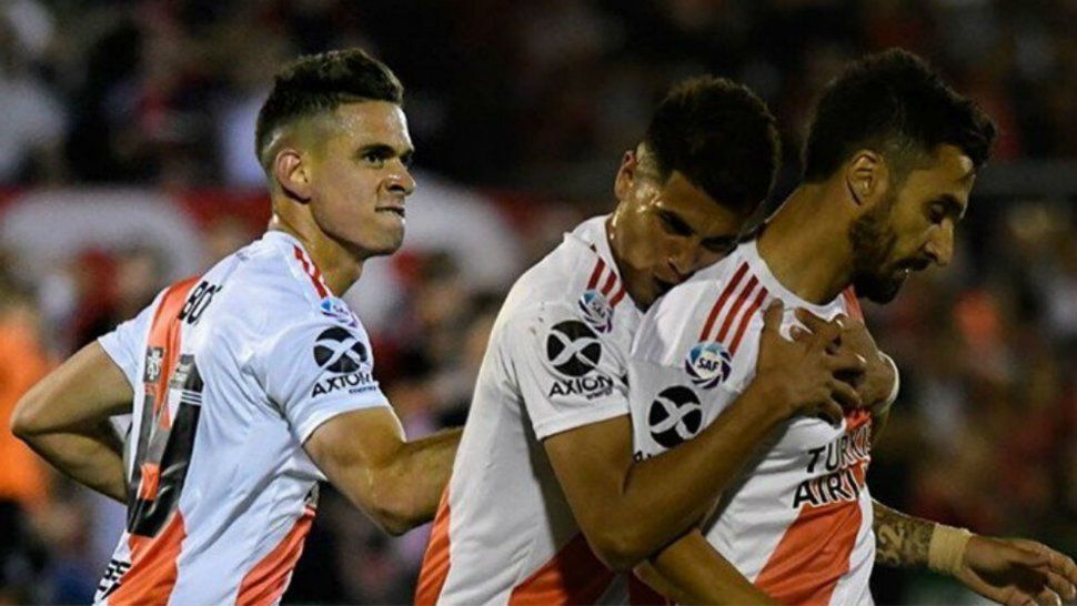 el millonario dio vuelta el partido con newells y se acerca a la punta