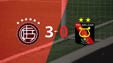 Lanús sentenció con goleada 3-0 a Melgar