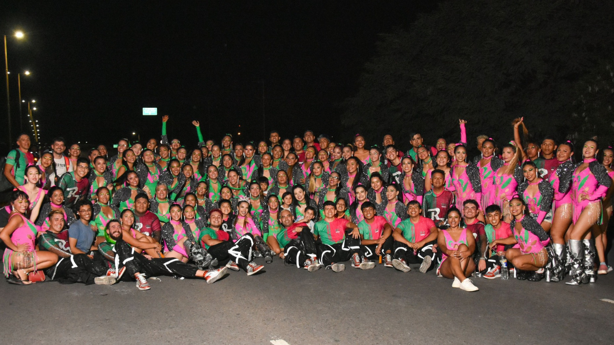 el grupo la revelacion se prepara para el carnaval de jujuy con mas de 250 bailarines
