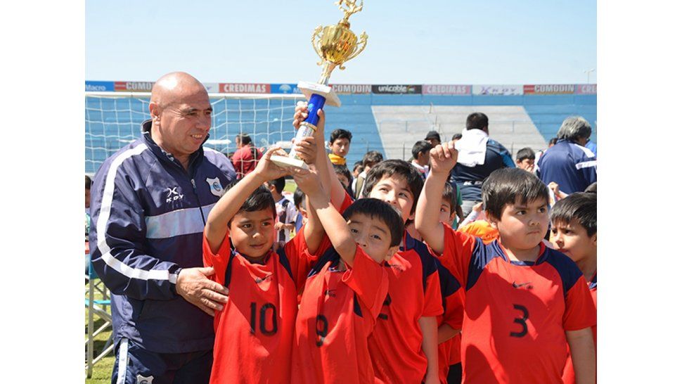 Tarde de campeones en el 23 de Agosto