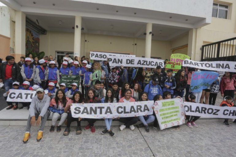 viaje de egresados para los chicos de la puna 1.jpg