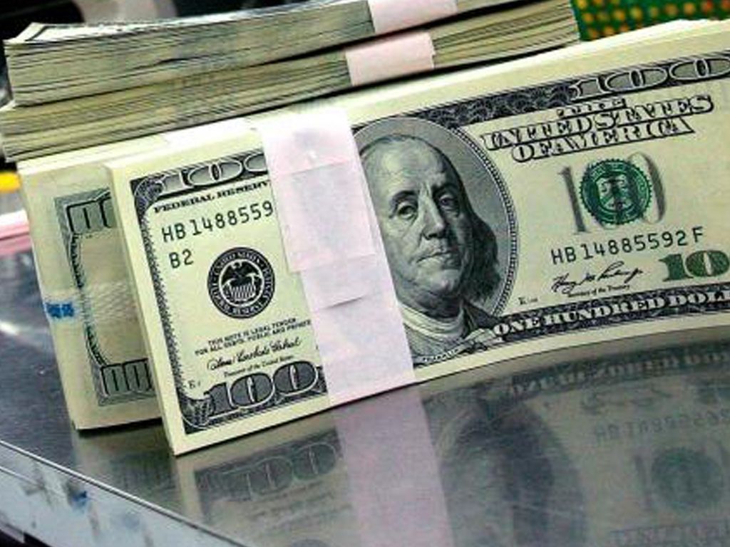 Dolar ilegal en retroceso