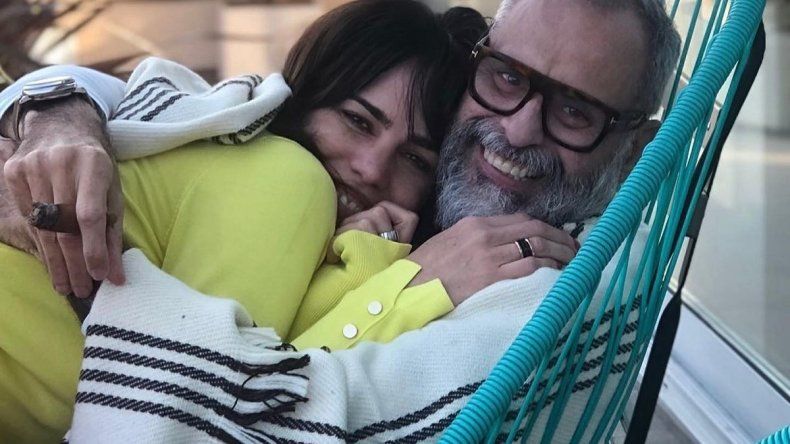 Jorge Rial y Romina Pereiro sufrieron un incendio en su casa.