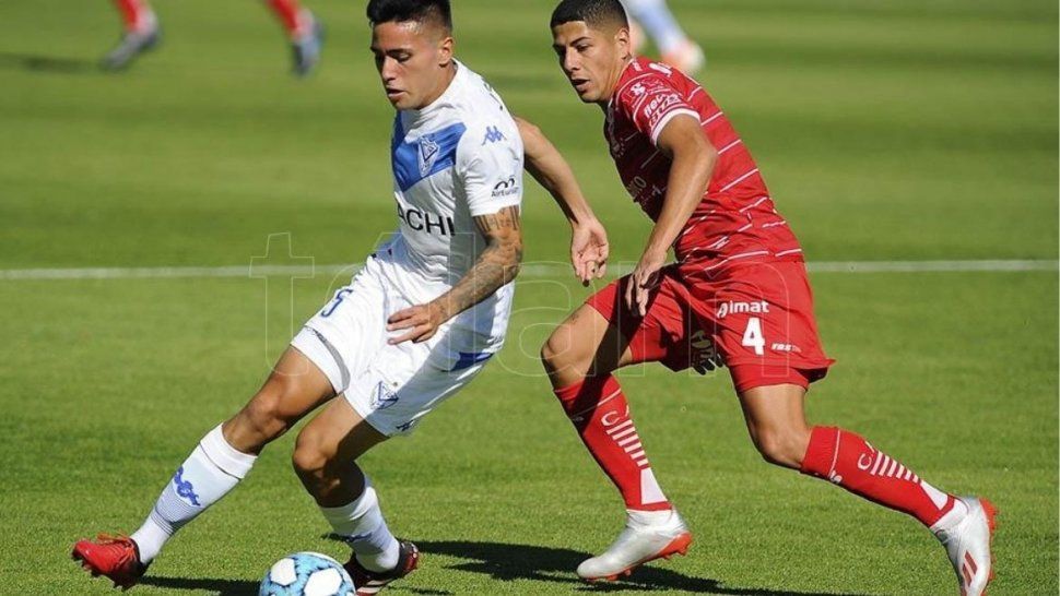 Vélez y Huracán empataron 1 a 1 en Liniers