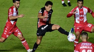 Colón y Unión empataron sin goles en el clásico santafesino.