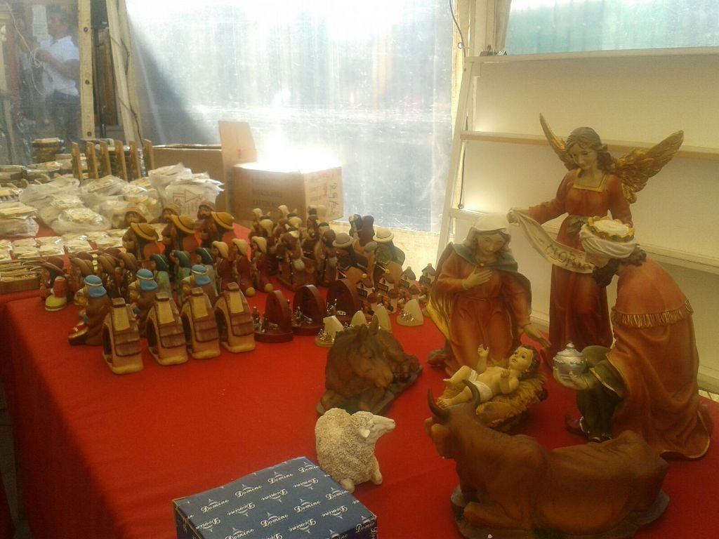 Exposición y venta