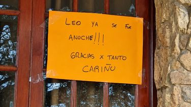 El emotivo mensaje que la familia de Lionel Scaloni dejó en la puerta de su casa en Pujato El emotivo mensaje que la familia de Lionel Scaloni dejó en la puerta de su casa en Pujato