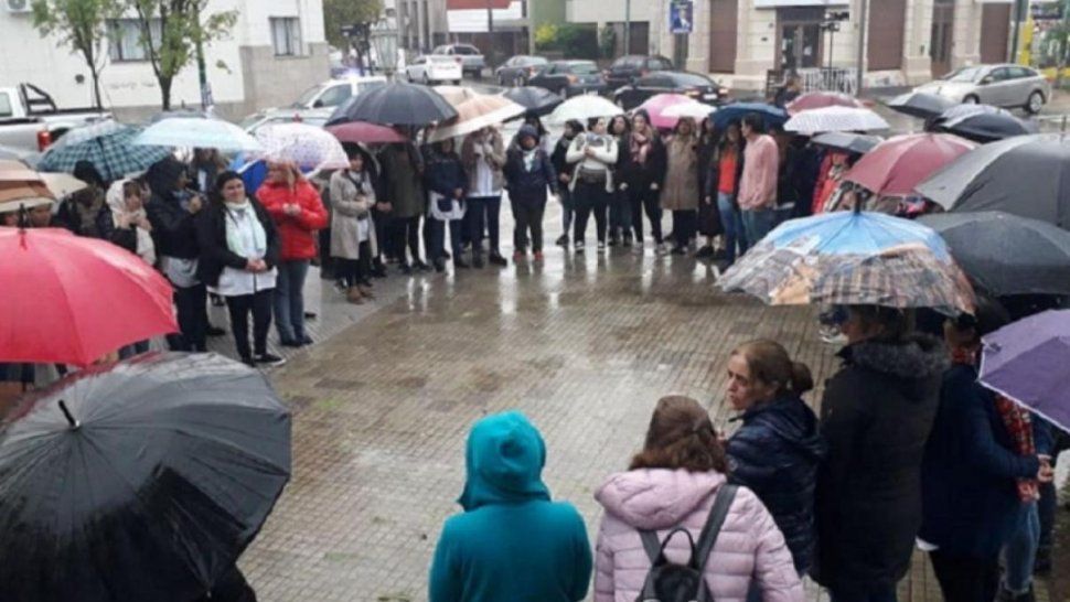 Una maestra sufrió un ACV tras el ataque del padre de un alumno
