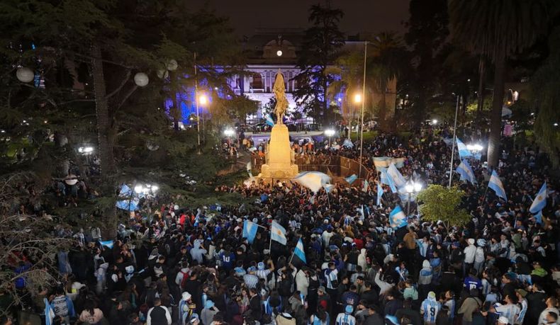 Los festejos de los jujeños con el dron de Todojujuy.com