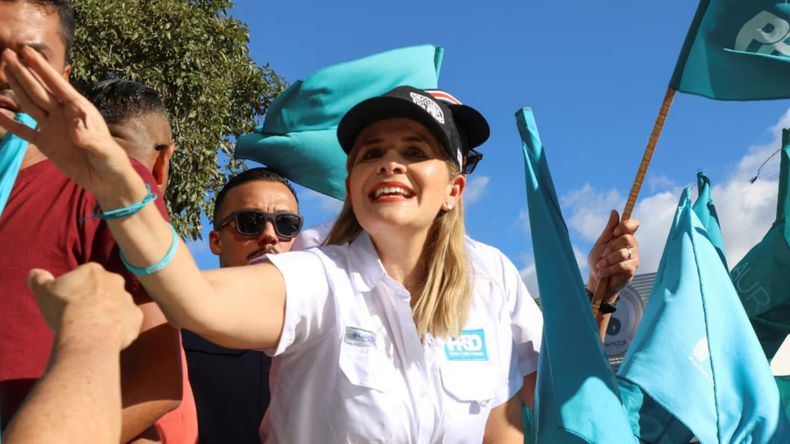 Quién es Laura Fernández, la Bukele de Costa Rica que arrasó en las elecciones y será la próxima presidenta. &nbsp;