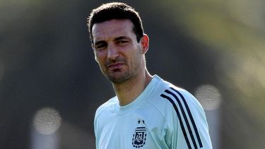 Scaloni aún tiene esperanzas de poder contar con Paulo Dybala para el Mundial de Qatar.