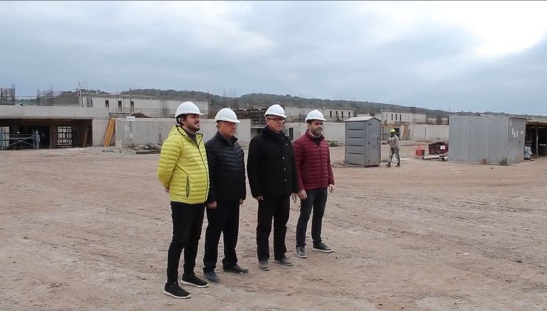 Ministro de Seguridad, Luis Martín, el Ministro de Infraestructura, Servicios Públicos, Tierra y Vivienda, Carlos Stanic y el intendente de Fraile Pintado, Iván E. Poncio e ingenieros de la empresa JUMI SRL. recorren la cárcel de Chalicán.