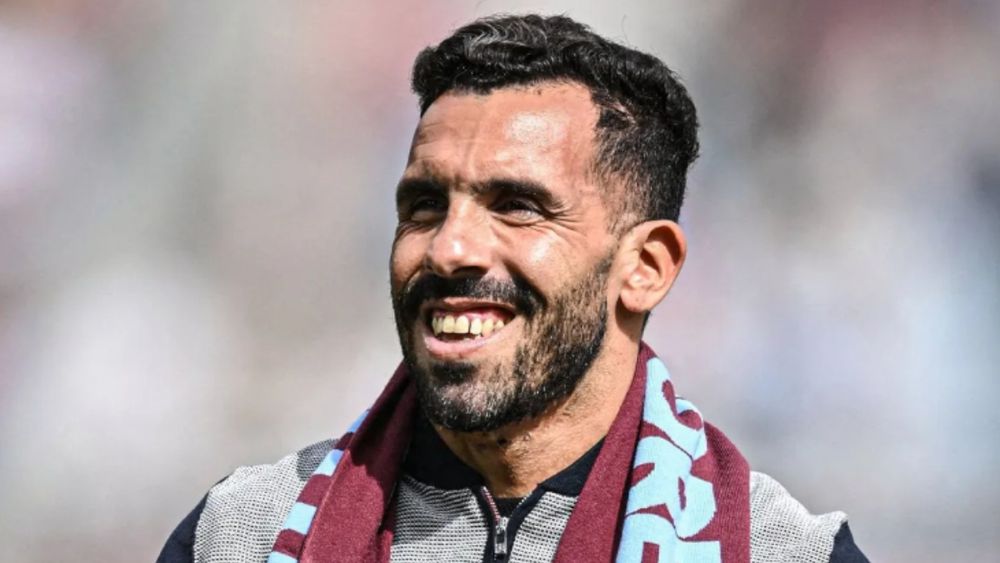 Tevez mantuvo un encuentro de forma presencial con el vicepresidente de Rosario Central, Ricardo Carloni.