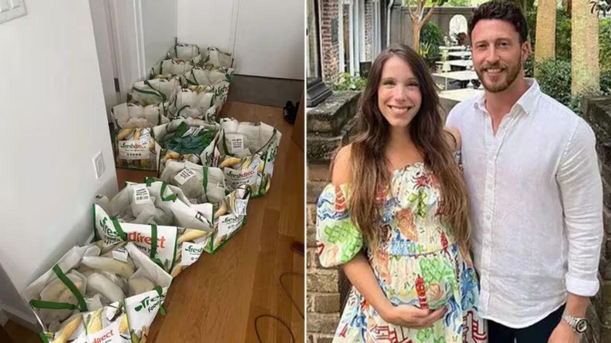 Alexandra decidió realizar su pedido mientras organizaba la habitación del bebé.