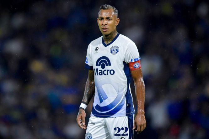 Sebastián Villa presiona para jugar en River Plate.