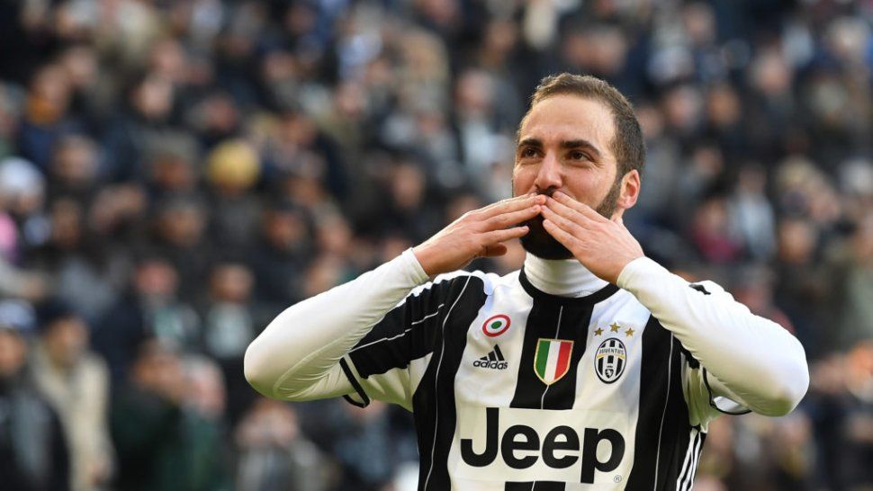 El Pipita Higuaín, cada vez más cerca de llegar al Milan