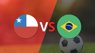 Brasil se lo dio vuelta a Chile y le ganó 2 a 1 con gol agónico