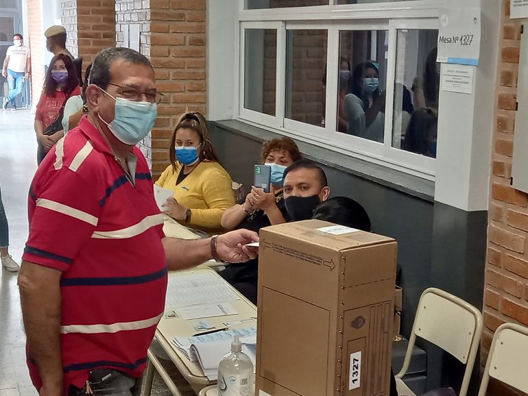 Votó el intendente de Libertador.