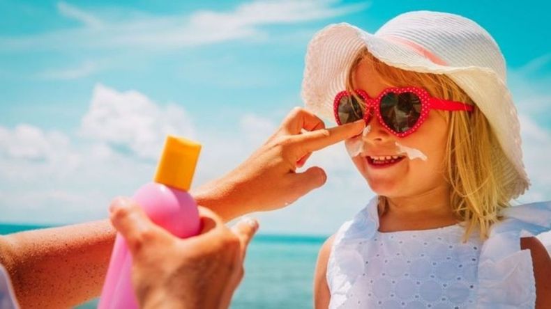 Proyecto para que los protectores solares sean gratuitos