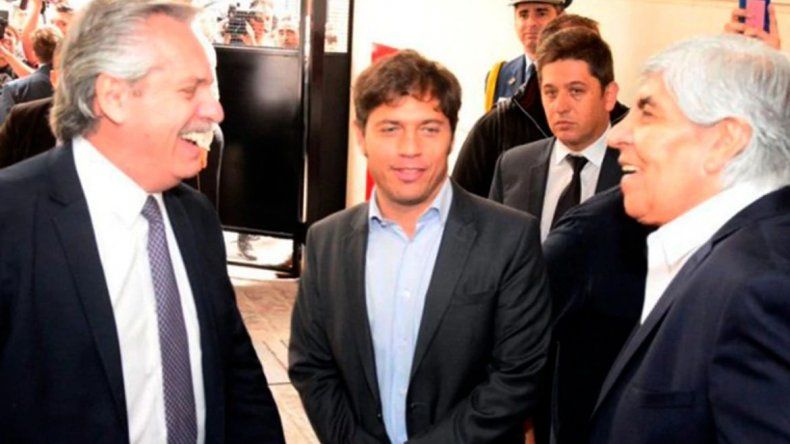 Alberto Fern&aacute;ndez junto a Hugo Moyano y Axel Kicillof en la inauguraci&oacute;n de un sanatorio de Camioneros, que recibir&aacute; a pacientes con coronavirus de la provincia de Buenos Aires.&nbsp;