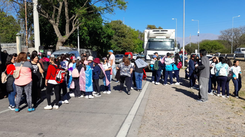 Todo Jujuy | Río Blanco: peregrinan los jóvenes, pide precaución en rutas