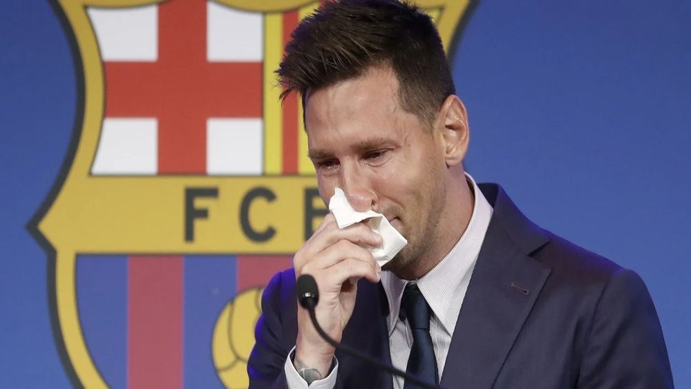 Barcelona confirmó su acercamiento con los familiares de Messi para negociar su vuelta al club.