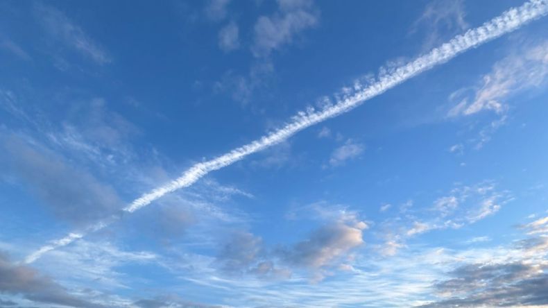 Línea de nubes en el cielo de Jujuy.