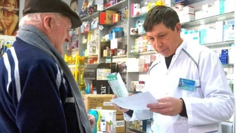 la justicia ordeno al pami restituir la cobertura total de medicamentos en todo el pais
