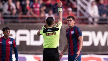 Defensa y Justicia sacó el triunfo agónico ante San Lorenzo a pesar del doblete de Rodrigo Auzmendi