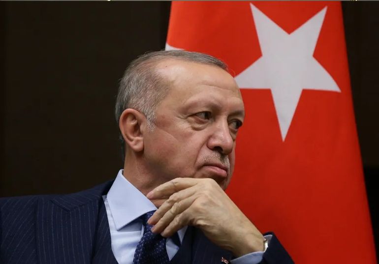 El presidente de Turqupia, Recep Tayyip Erdogan, sostiene que los países nórdicos albergan a personas que supuestamente están vinculadas a grupos terroristas