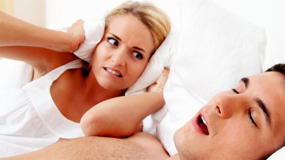 Trucos y recomendaciones para combatir los ronquidos