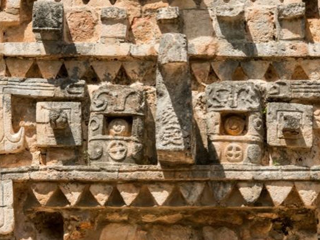 Mayas