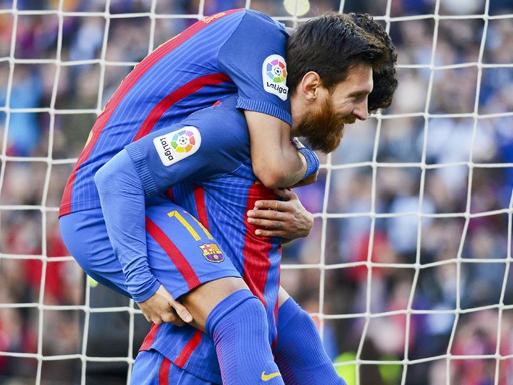 Messi levanta al Barcelona