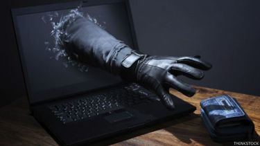 Casi es estafado por un delincuente que simulaba ser comprador de su producto en Internet, y terminó riendo con él.&nbsp;