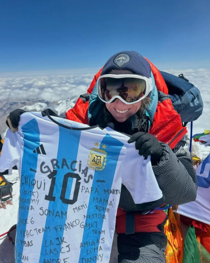 Belén Silvestris González llegó al punto más alto del Everest. Foto: IG