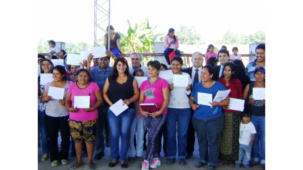 Entrega de obleas en Manantiales