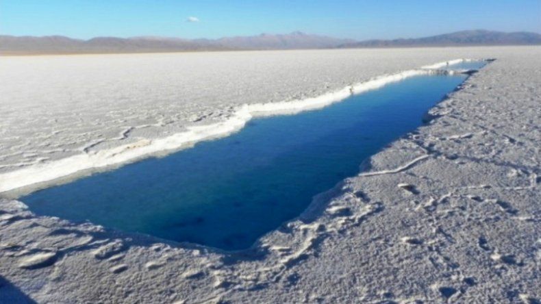 Una obra musical del Teatro Colón se presenta en Las Salinas de la Puna jujeña