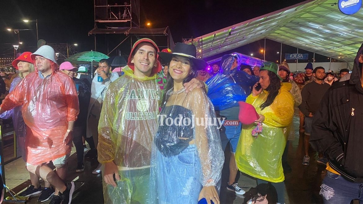 Paraguas, camperas y pilotos, presentes en Ciudad Cultural&nbsp;