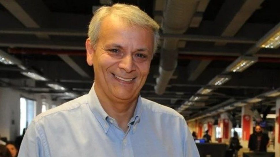 Un ex árbitro dijo que el Dibu Martínez debió ser expulsado.&nbsp;