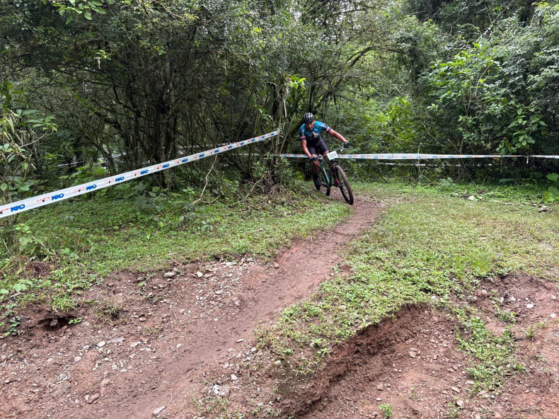 Barro, lluvia y cuatro podios: el MTB jujeño se hizo fuerte en Metán