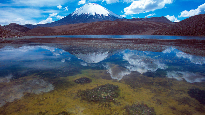 Nevado Ojos del Salado, Catamarca. Nevado Ojos del Salado, Catamarca.