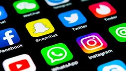 La encuesta reveló que lo que más destacan las personas de las redes sociales es su función de entretenimiento.