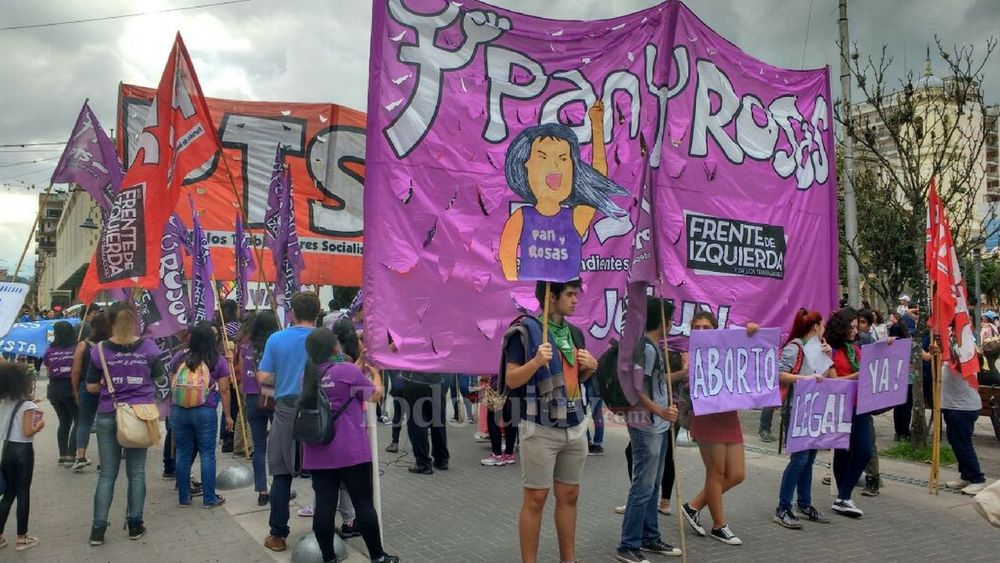 Unas 6 mil personas pidieron por paridad salarial en San Salvador