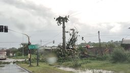 Un fuerte temporal azotó Jujuy este domingo Un fuerte temporal azotó Jujuy este domingo