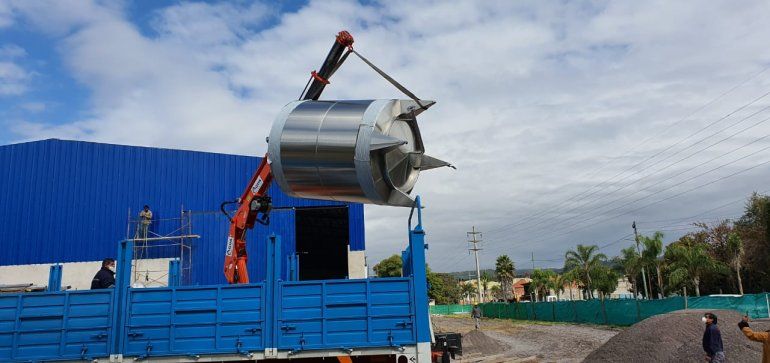 Planta Embotelladora De Agua Llegaron Los Equipos Para Terminar La Instalacion