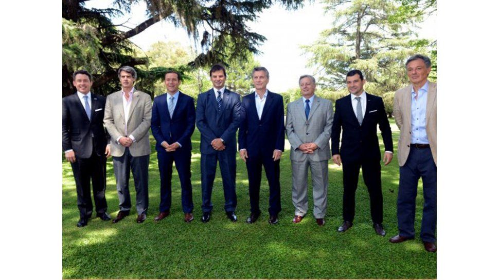 Acuerdo entre YPF y DOW Argentina